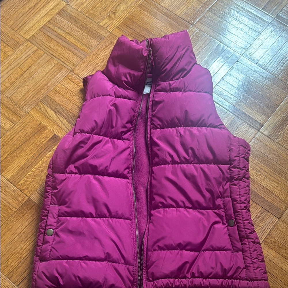 Purple Quilted Puffer Vest with High Collar. XS PETITE